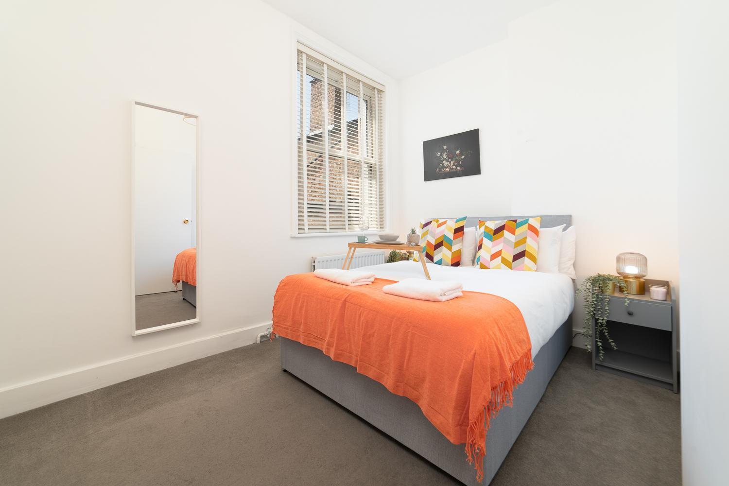 Cozy Apartment In The Heart Of Fulham, London Bagian luar foto